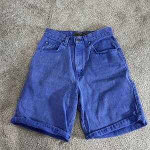 Vintage Levi's 900 Purple Denim High Waisted Jean Mom Shorts Women's Size 6 1992